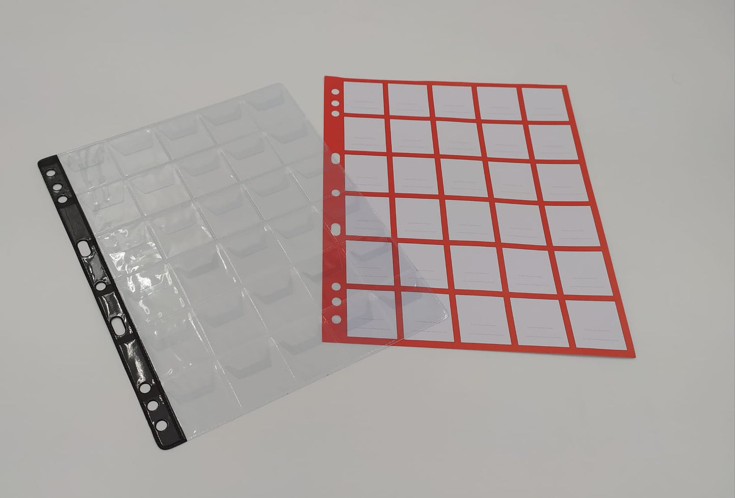 CONFEZIONE DA 5 FOGLI A 30 CASELLE PER MONETE