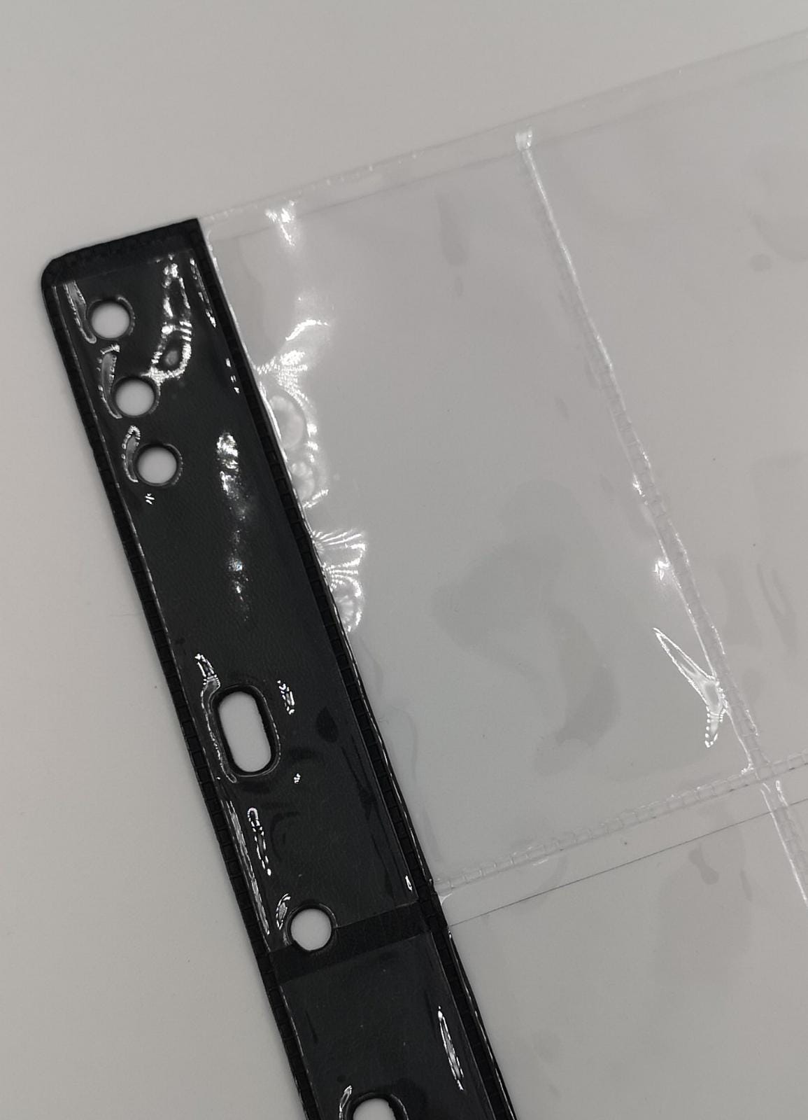 CONFEZIONE DA 10 FOGLI A 6 CASELLE PER MEDAGLIE CON NASTRO